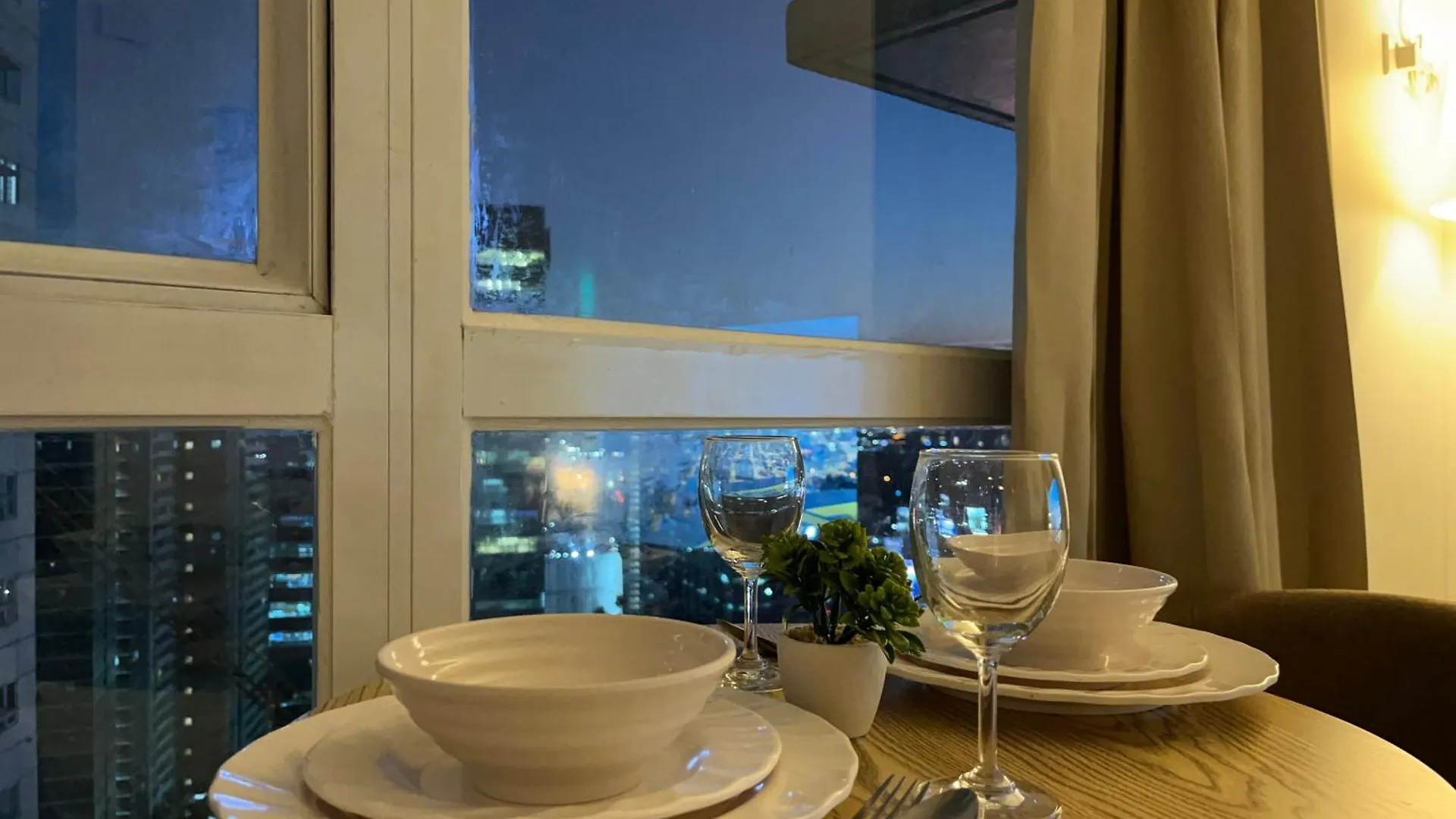 Camari Mandaluyong Staycation 2 With Ps4, 400Mbps Wifi, Pool, Netflix Near Mrt Boni, Bgc, Megamall, Makati Philippines