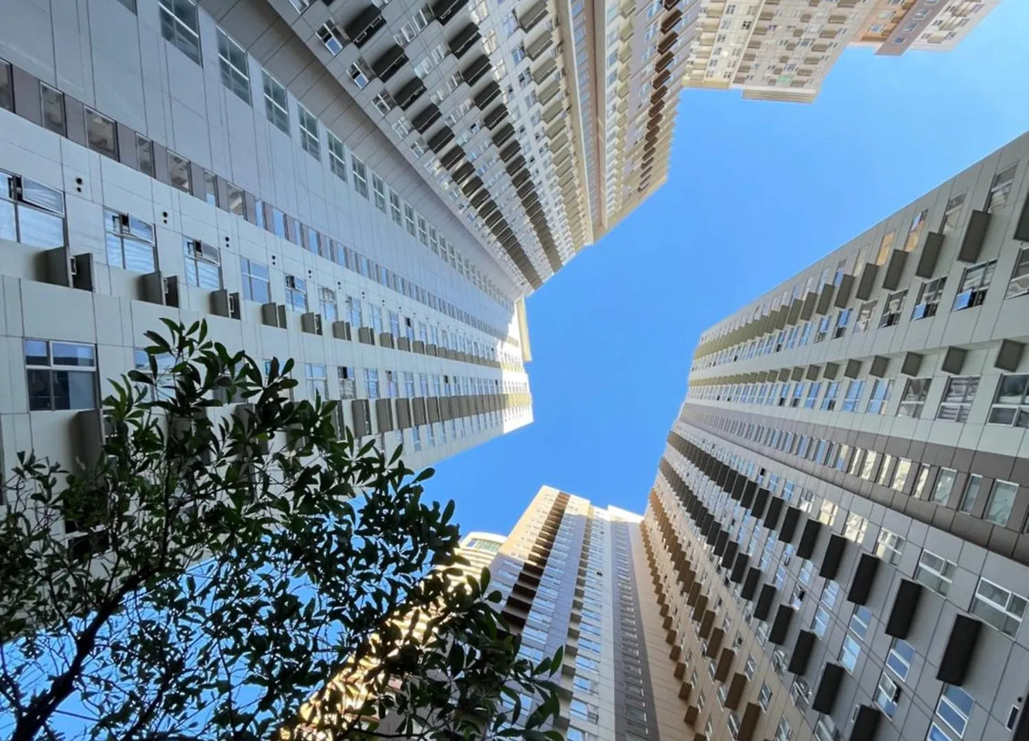 Camari Mandaluyong Staycation 2 With Ps4, 400Mbps Wifi, Pool, Netflix Near Mrt Boni, Bgc, Megamall, Makati